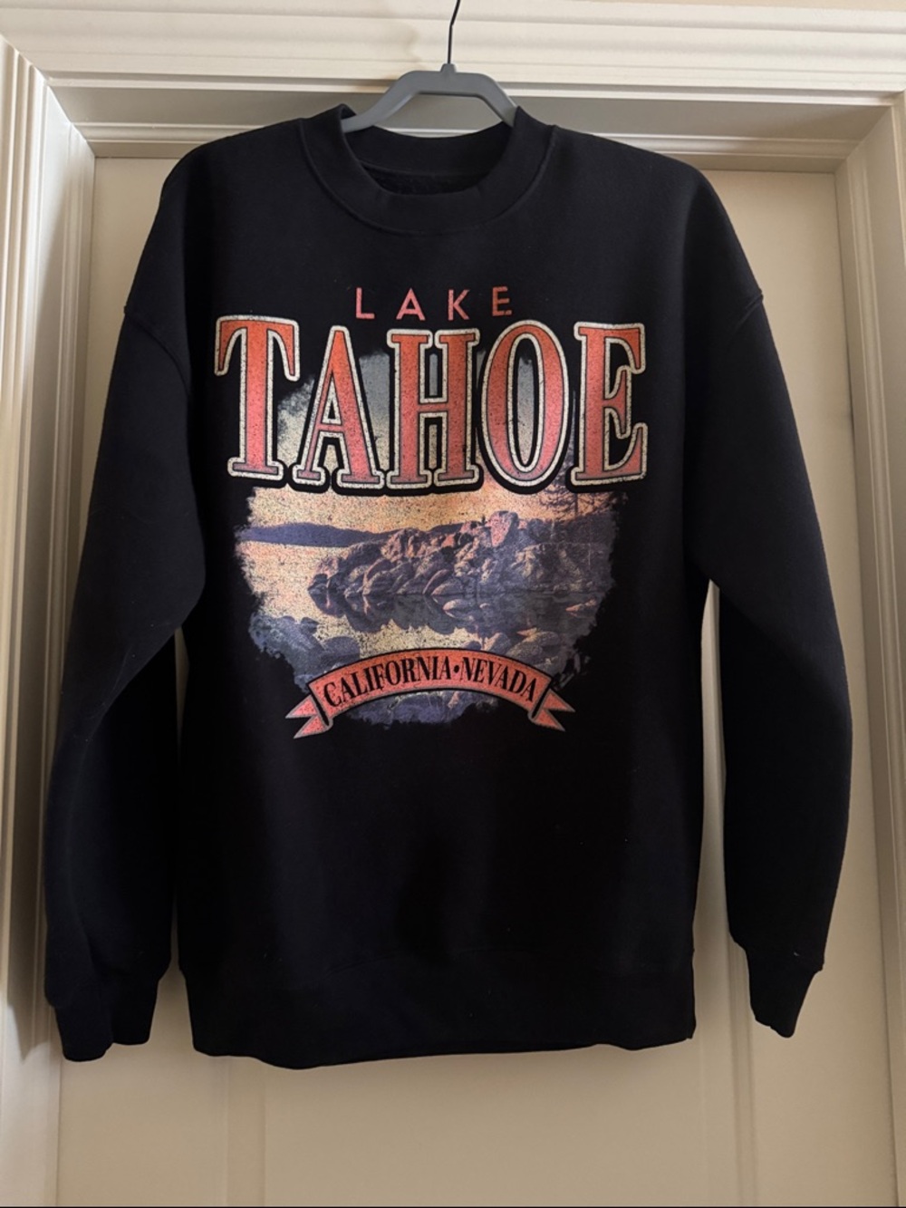 Lake Tahoe Graphic Crewneck Sweatshirt - Black